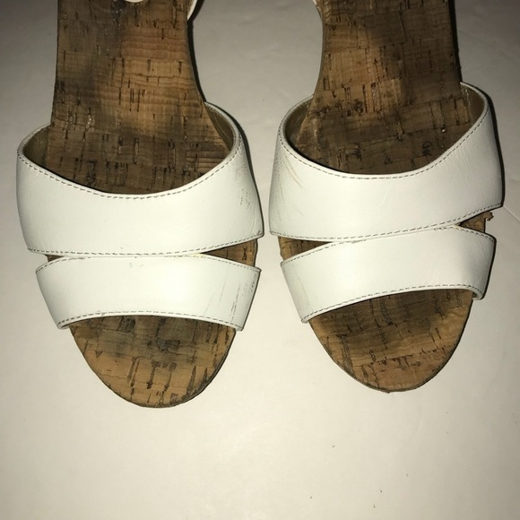 AK Anne Klein Iflex Cork Heel White Slingback Shoe - Picture 3 of 7